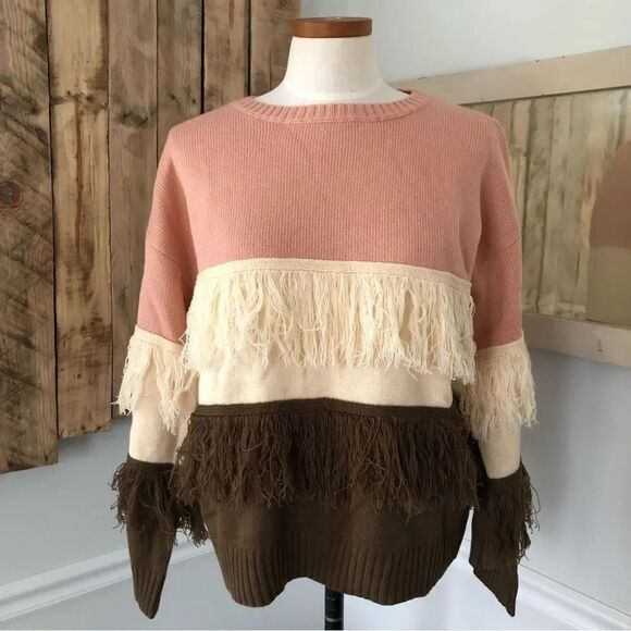NWOT Pink Lily Boho Fringe Drop Shoulder Color block Sweater Size Medium - Picture 1 of 10